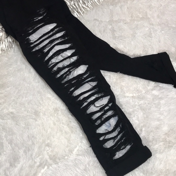 AKIRA Denim - Boyfriend distressed jeans